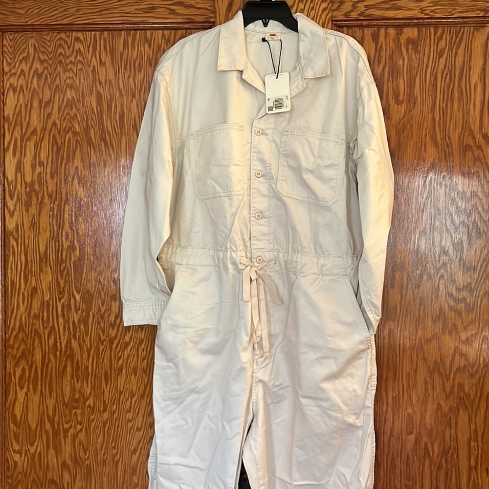 Levis Cargo Jumpsuit Coveralls in White Grey Ivory Sizes S and M NWT - Picture 9 of 10
